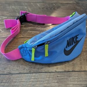 Nike Fanny Pack Sling Belt Bag